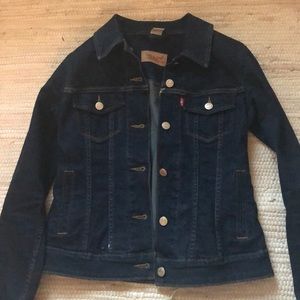 LEVI’S jean jacket